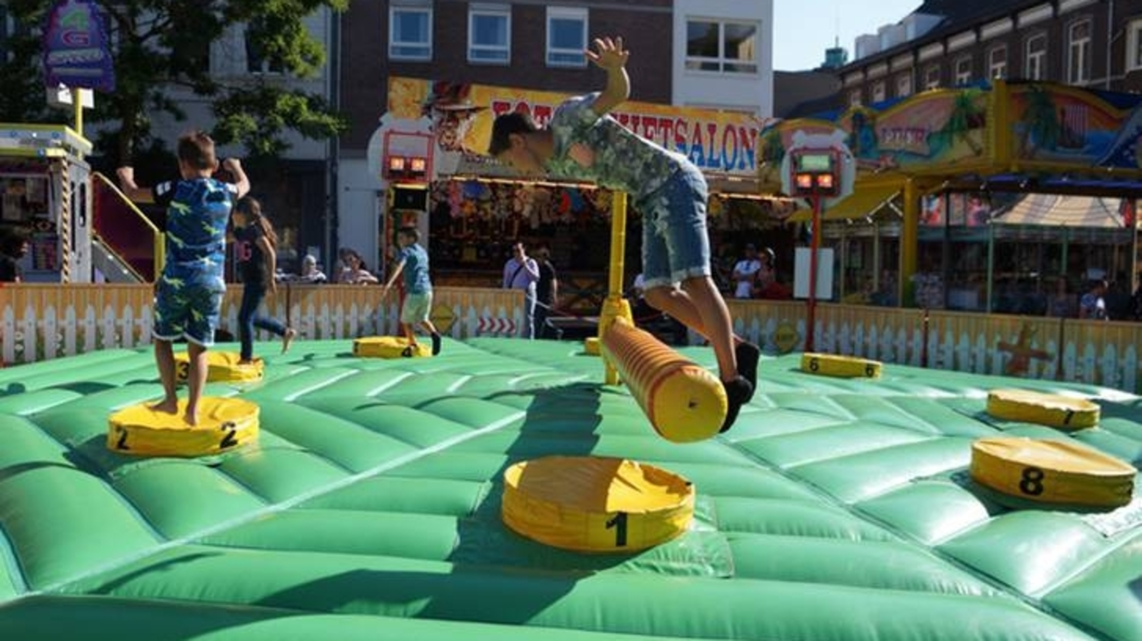 Kermis Stevensweert lanceert nieuwe publiekstrekker met Wipeout